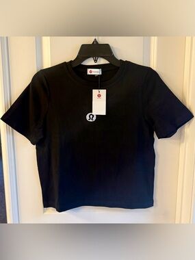 lululemon athletica Black Cropped Logo Tee Shirt